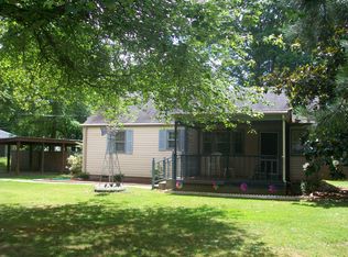 6832 Ridgeway Dr, Springfield, VA 22150