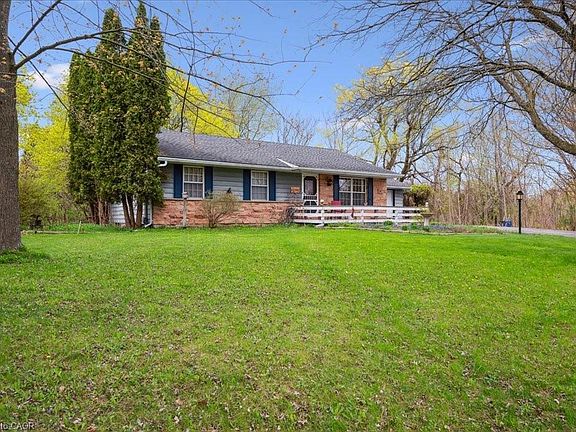 3rd image of 39 Bannockburn Rd