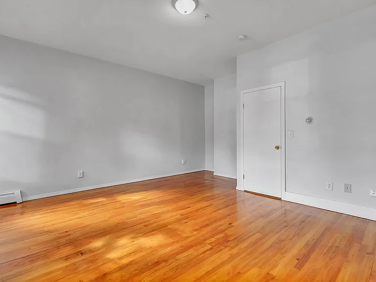 170 Park St #172 — Photo 5
