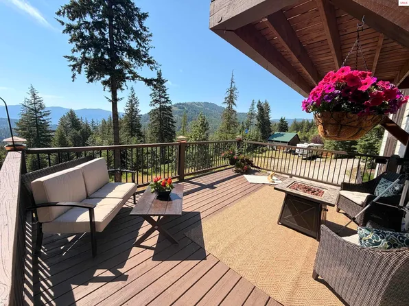 101 Spring View Ln, Sagle, ID 83860