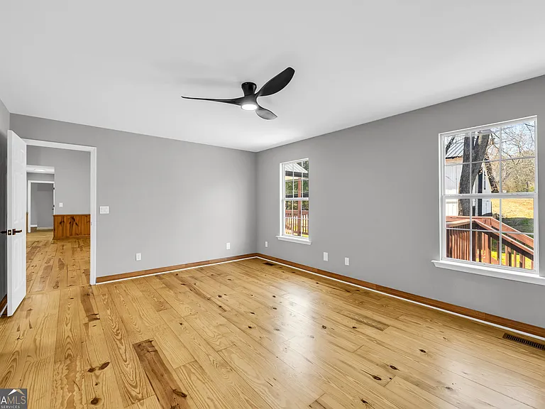 106 Degrandis Ln NE — Photo 24