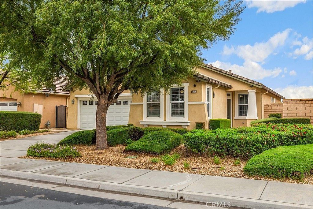 UrrA:) 26253 Desert Rose Ln, Menifee, CA 92586 | Zillow