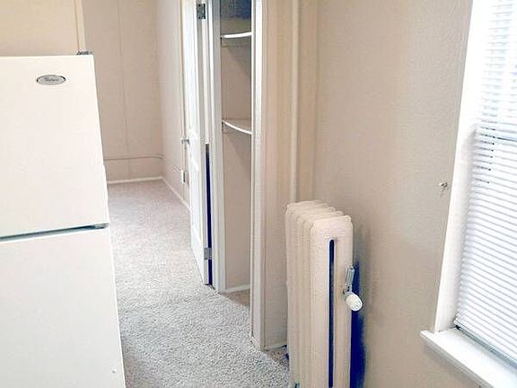 5th image of 2624 Western Ave APT 209