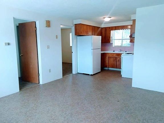 2nd image of 719 William St APT 1