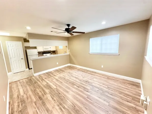 2308 W Hickory St, Denton, TX 76201