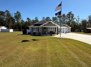 103 Glenwood Dr, Elizabethtown, NC 28337