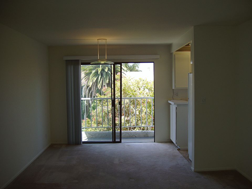 1st image of 1037 3rd Street # Top Floor