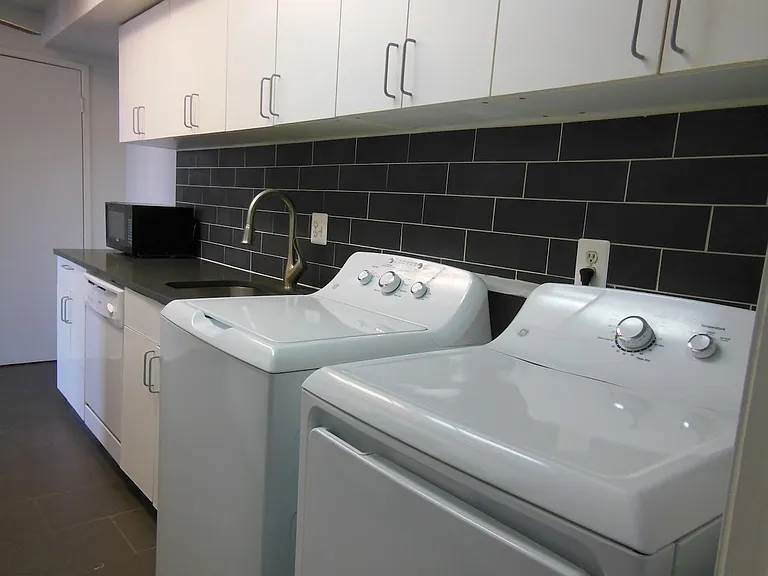 10237 Prince Pl #105 — Photo 2