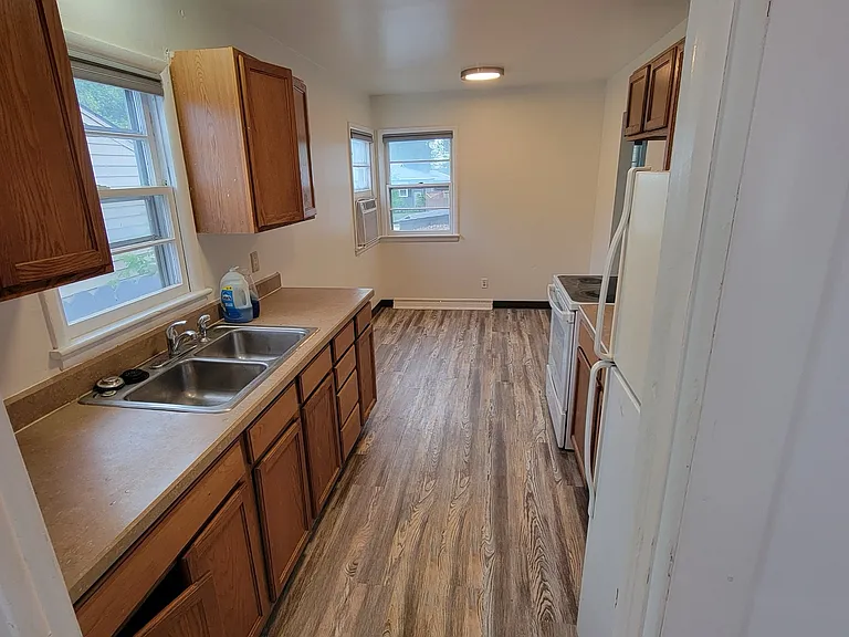 1245 Saint Johns Ave — Photo 11