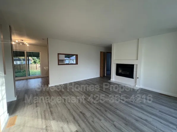 339 2nd Ave SE, Pacific, WA 98047