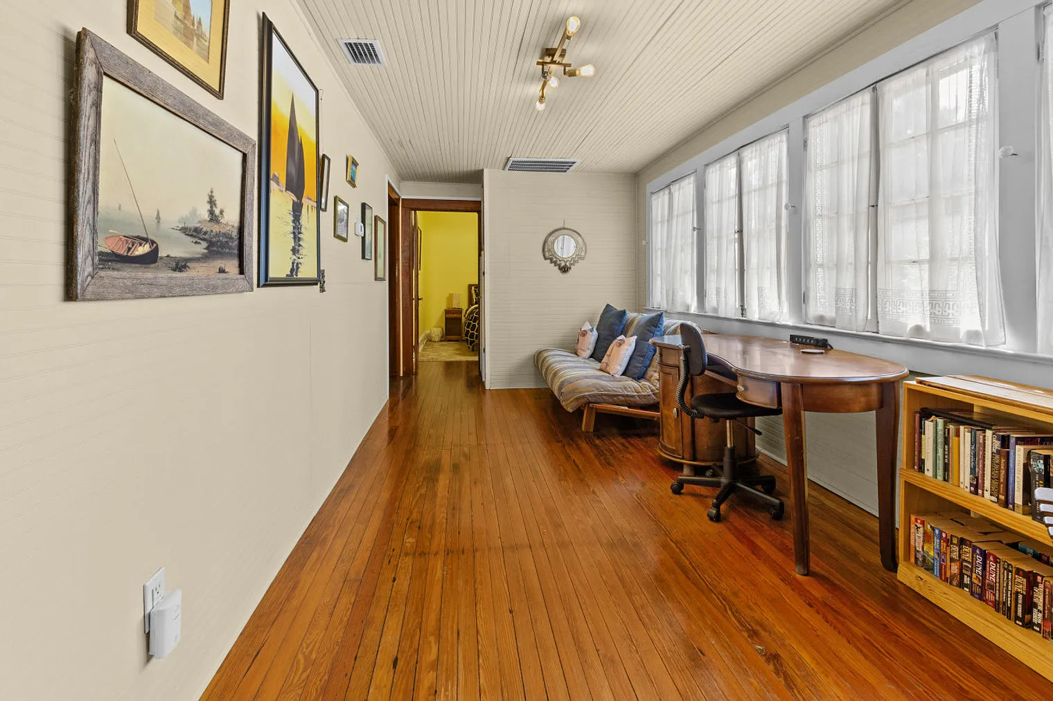 3 bed, 2.0 bath, 1506 sqft, $8,273 — Photo 4