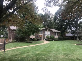 9716 Stone Henge Ln, Knoxville, TN 37922