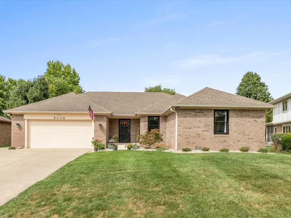5028 W Scott Dr, Greenwood, IN 46142