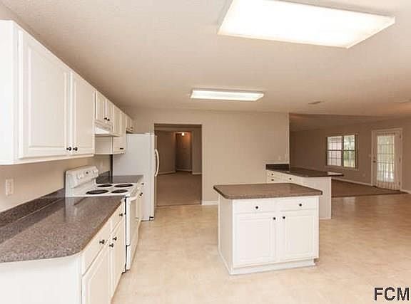 3rd image of 25 Pineash Ln