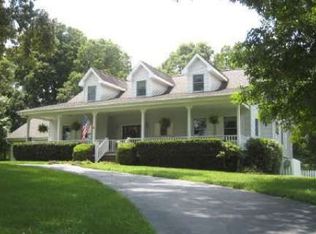 17 Cherokee Trl, Blairsville, GA 30512