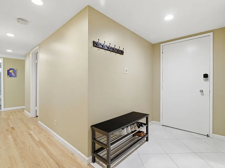 872 W Knickerbocker Dr — Photo 7