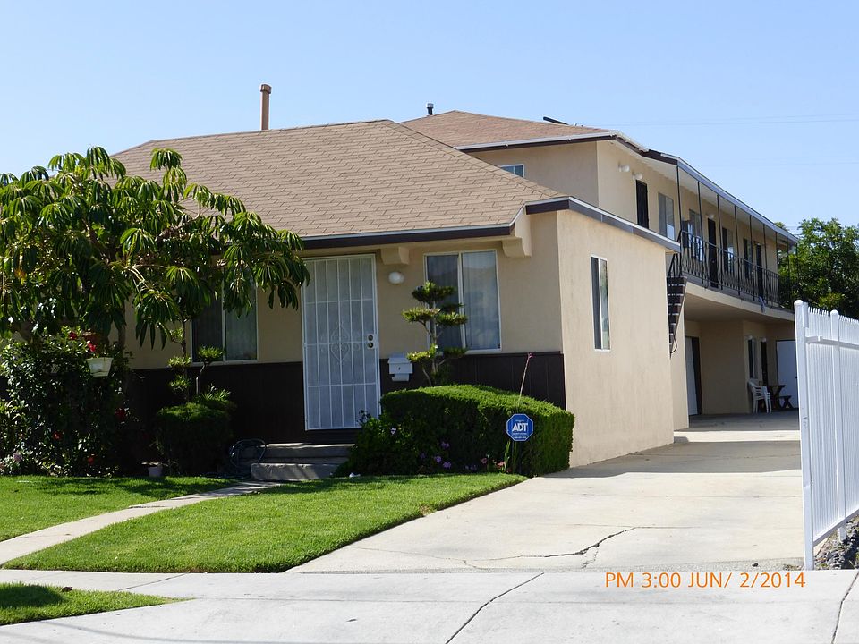 1 BEDROOM "UPPER REAR UNIT" -- (4 Units in the rear of house) ** Front House is NOT vacant.