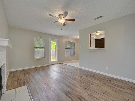 3rd image of 9203 Kempler Dr #A