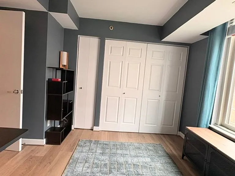 7500 Woodmont Ave #907 — Photo 19