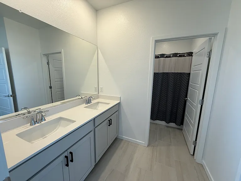 4185 Paragon Crest Ct — Photo 29