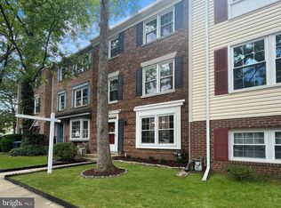 7955 Revenna Ln, Springfield, VA 22153