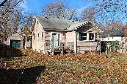 1st image of 1044 Waverly Ave