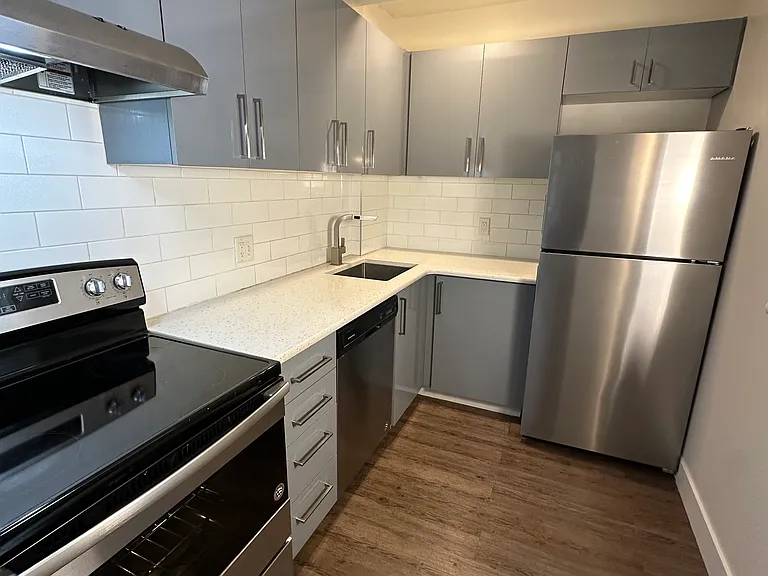 Luxe Tower apartments — Photo 39