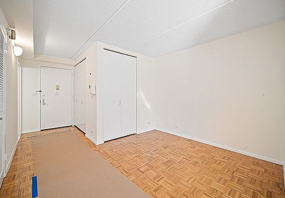 4th image of 345 E 64th St APT 3F