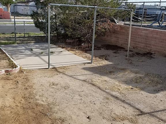 3rd image of 301 Melissa St #1-2
