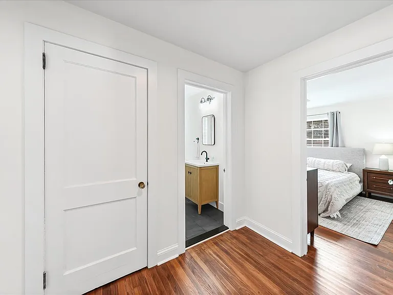 8 Stanton Ave — Photo 30