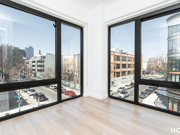4th image of 527 Grand Ave #404