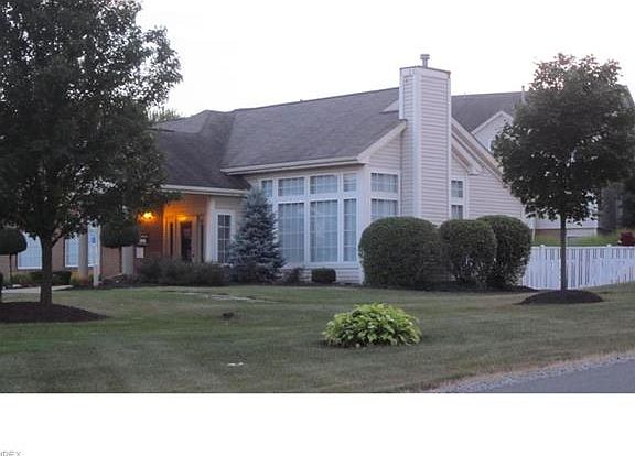 3rd image of 1406 Buckingham Gate Blvd Unit F