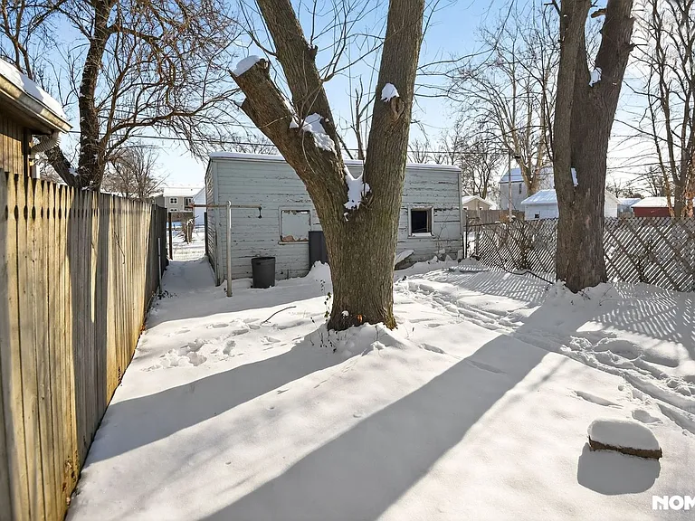 920 S Matthew St — Photo 27