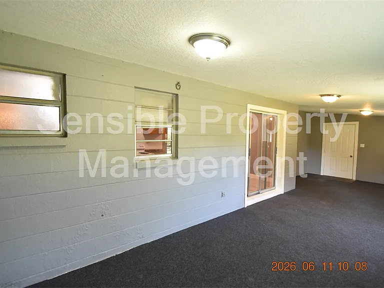 1906 E Bougainvillea Ave — Photo 14