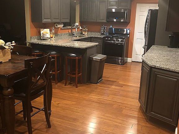 Kitchen & dining