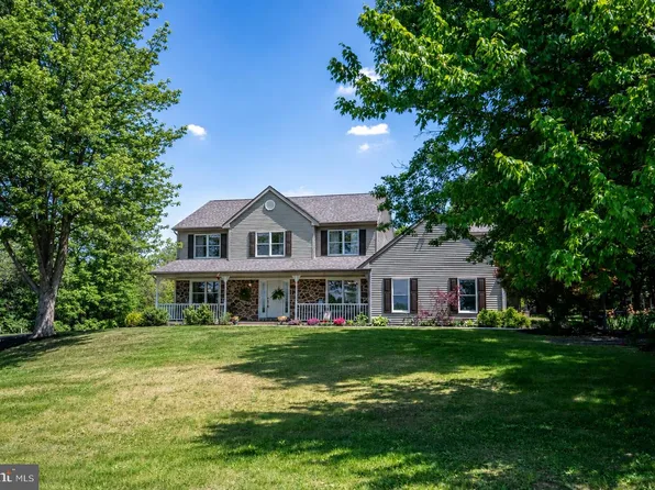206 Reitnour Rd, Spring City, PA 19475