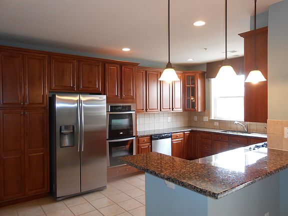 DESIGNER GOURMET KITCHEN