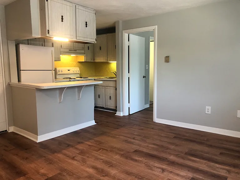 255 Medford St #6 — Photo 4