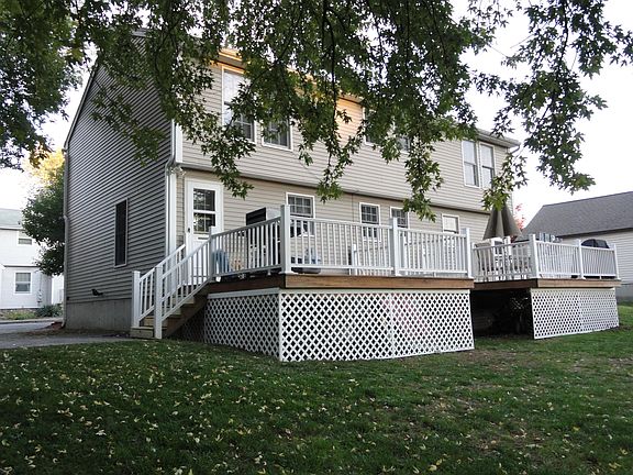 private composite deck