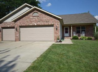 579 Clover Dr, Edwardsville, IL