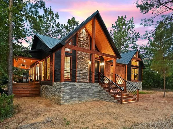 42 Hickory Ridge Rd, Broken Bow, OK 74728