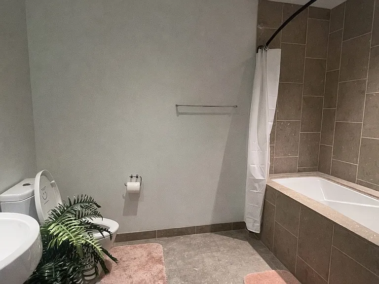 6250 Hollywood Blvd #5F — Photo 17