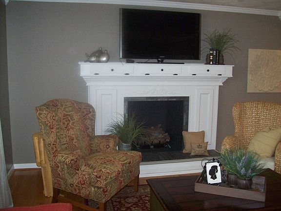 3rd image of 1114 Prater Ln