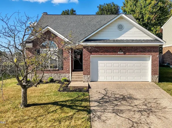 4643 Oak Pointe Dr, Louisville, KY 40245