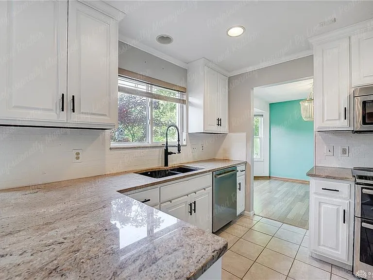3220 Spillway Ct — Photo 15