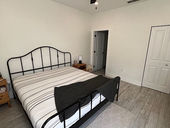 5th image of 3638 Pine Oak Cir APT 101
