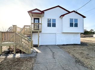 208 Ridge Rd, Poquoson, VA 23662