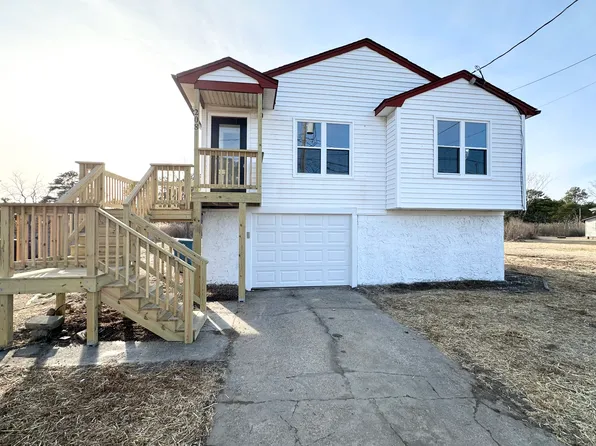 208 Ridge Rd, Poquoson, VA 23662