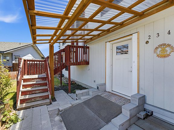 3rd image of 2346 SW 20th Ct