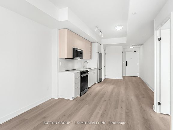 5th image of 2075 Lakeshore Rd #710